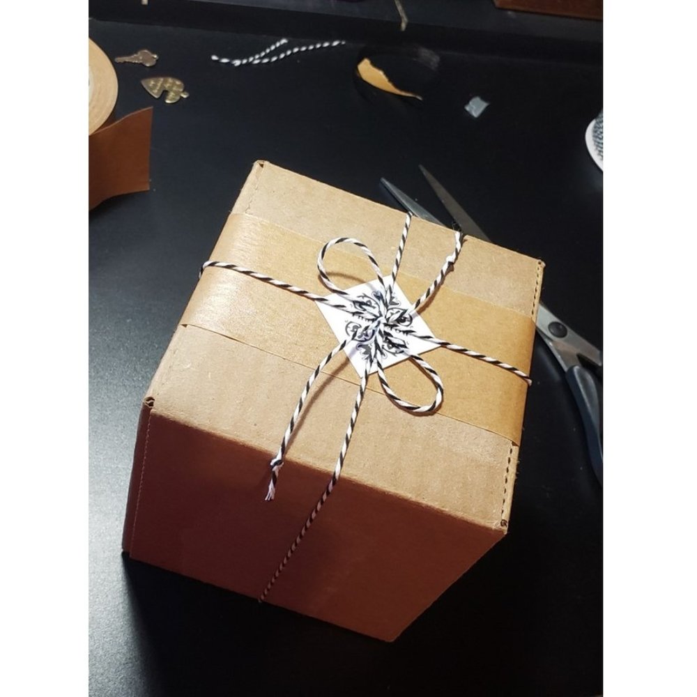 π Gift Wrapping π - Picture 5 of 9
